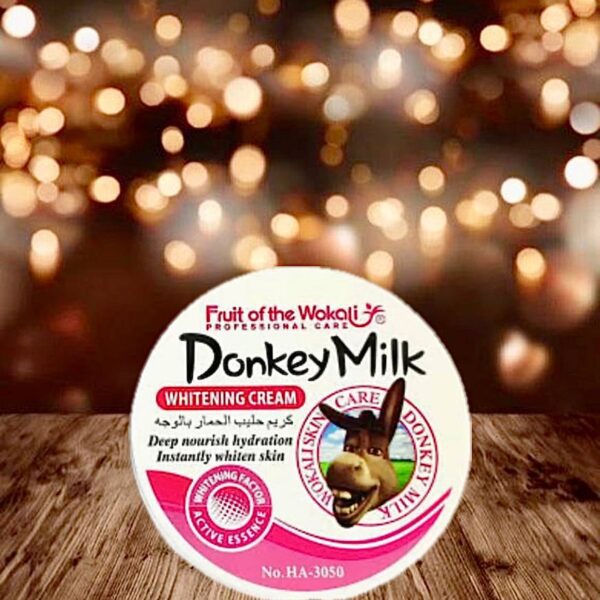 کرم سفیدکننده و آبرسان شیر  الاغ