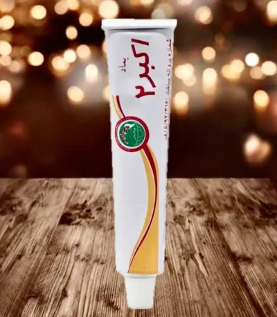 پماد اکبر دو حکیم مومن